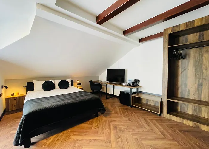 Hotel Millennium